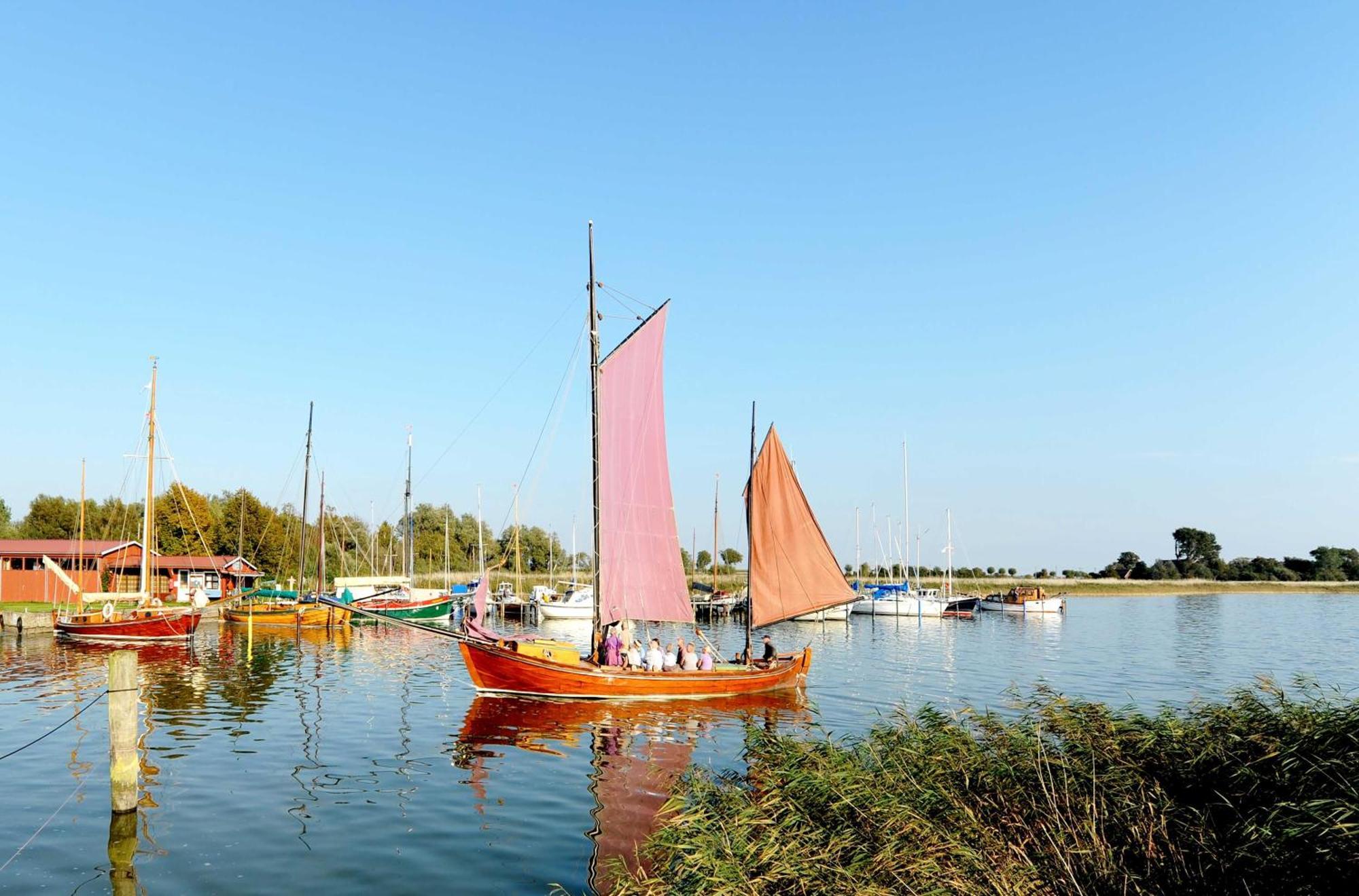 Meerblick Mit Kamin Am Saaler Bodden Wustrow  Kültér fotó